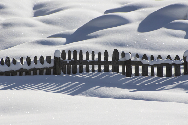 How To Properly Install A Snow Fence - Hercules Fence